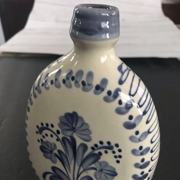 Vintage Flask - Picture 2 of 3